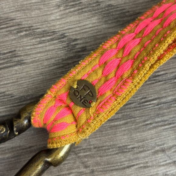 Free People One FP One Upcycled Circle Wallet - Picture 3 of 6